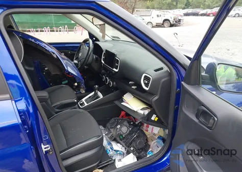 2022 Hyundai Venue Limited z USA, uszkodzony, nr VIN KMHRC8A3XNU143507